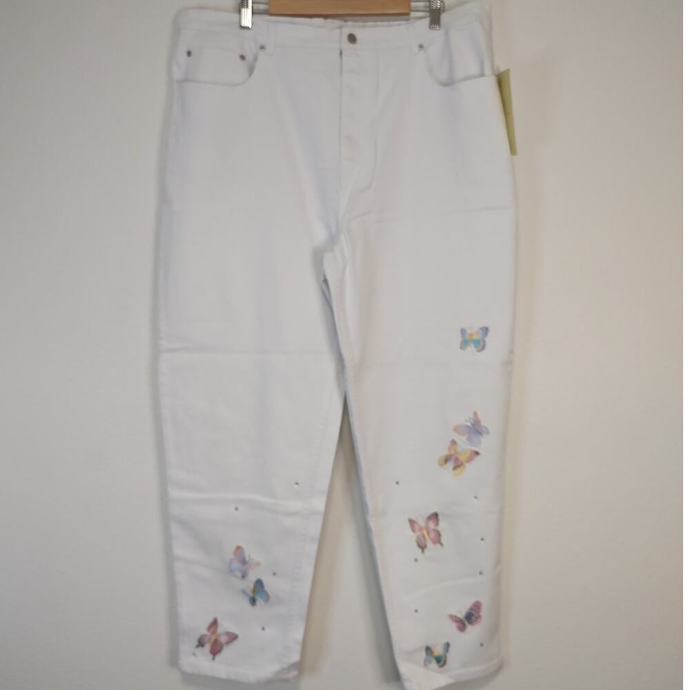 Quacker Factory White Denim Five Pocket Embroidered High Rise Jeans Size 24W